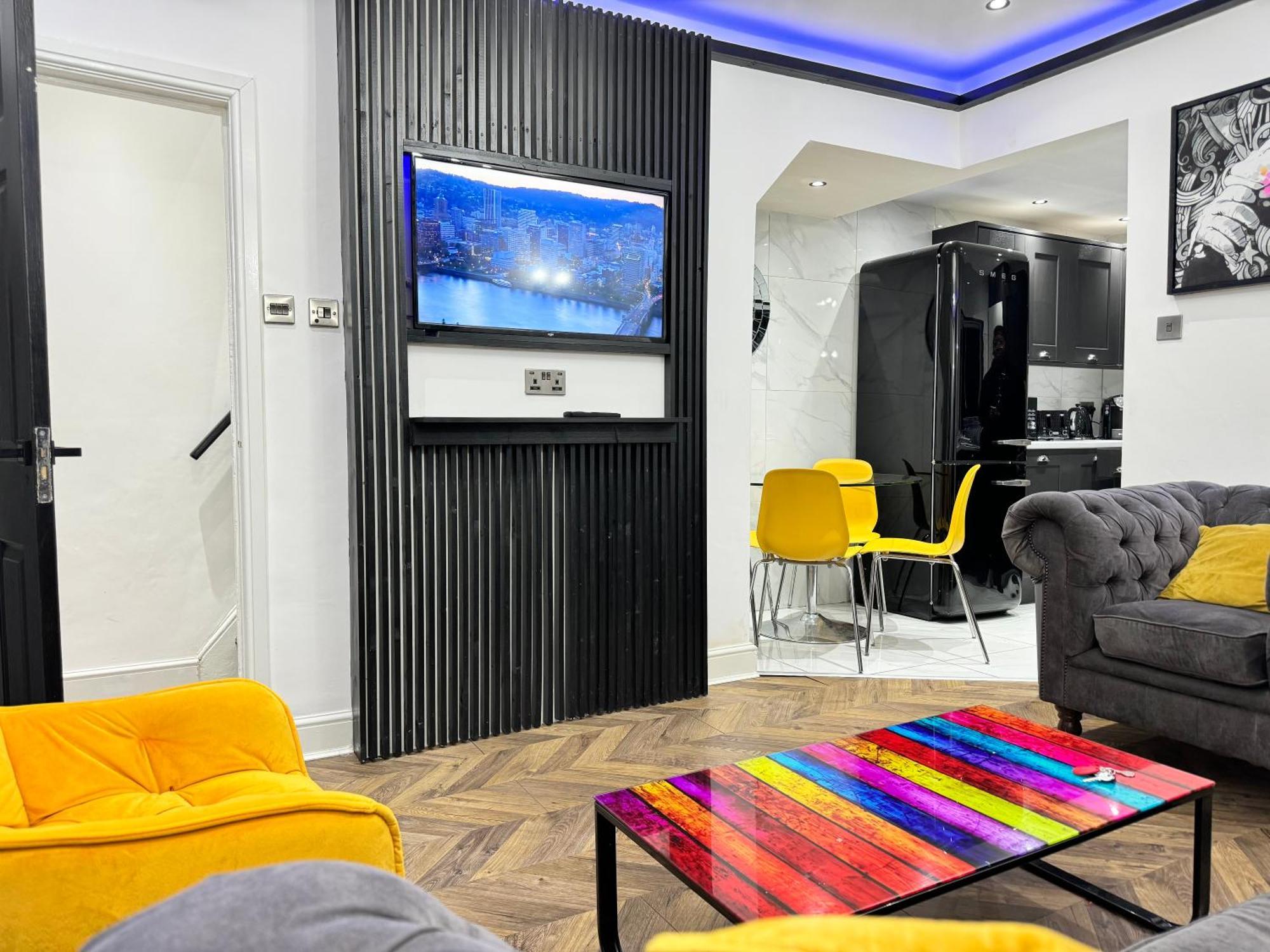 4 Bed 4 Bath House With Free Parking, 5 Mins To Lfc And 15 Mins To City Centre 리버풀 외부 사진
