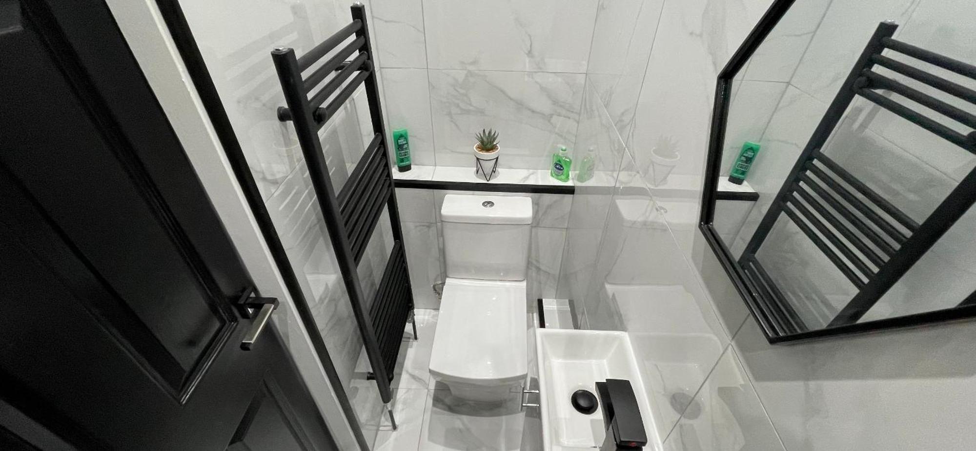 4 Bed 4 Bath House With Free Parking, 5 Mins To Lfc And 15 Mins To City Centre 리버풀 외부 사진